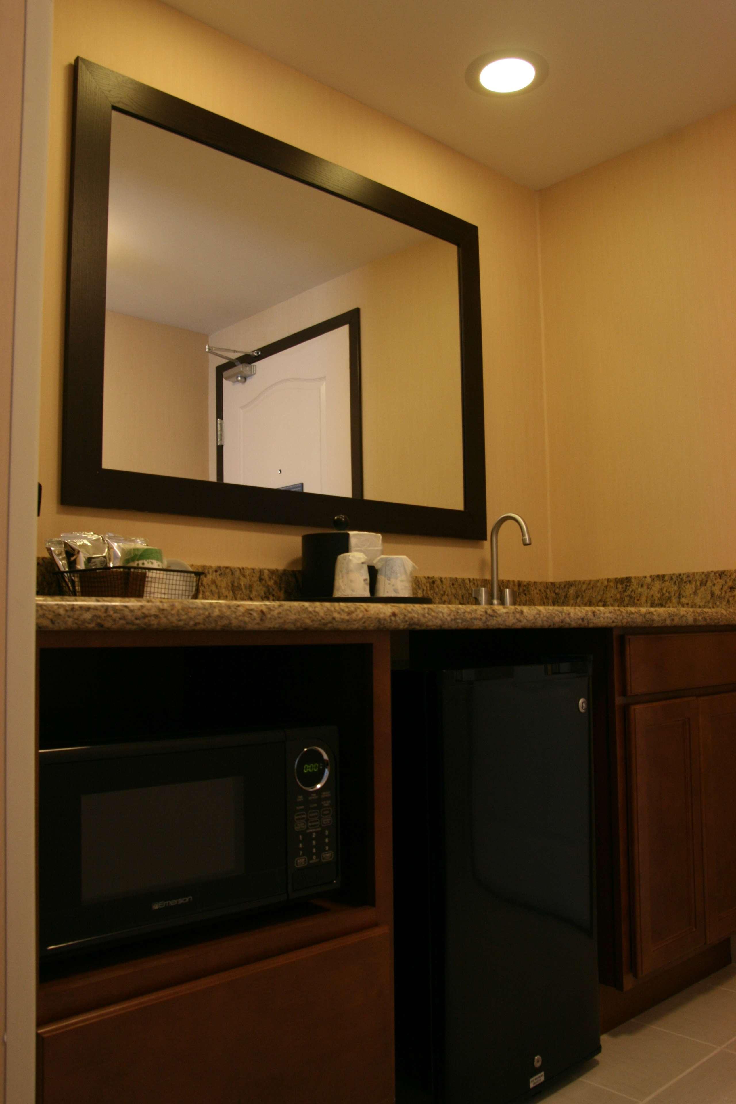 Hampton Inn And Suites Peru Luaran gambar